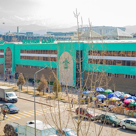 Turkestan Hotel Almaty Esterno foto