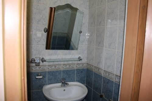 Turkestan Hotel Almaty Esterno foto
